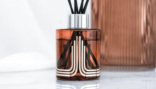 Diffuseurs de parfum oriental : mystère et sensualité dans la maison