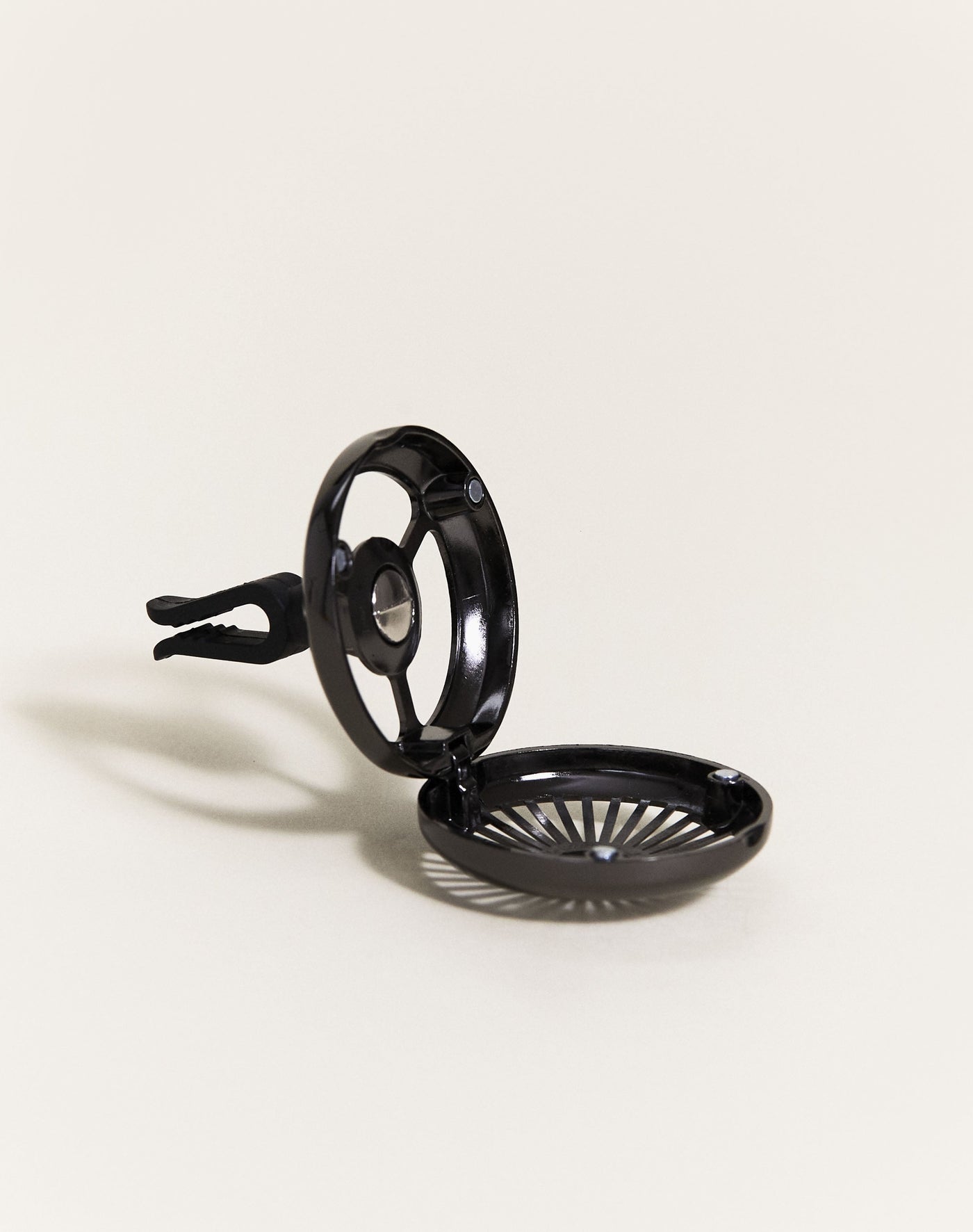 Pince Diffuseur voiture Car Wheel Noire